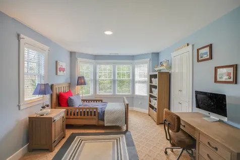 33 Llewellyn Way Edgartown MA 02539