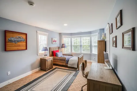 33 Llewellyn Way Edgartown MA 02539