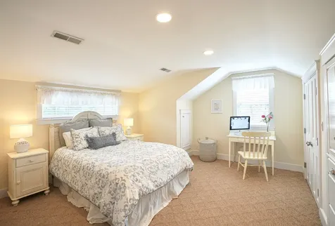 33 Llewellyn Way Edgartown MA 02539
