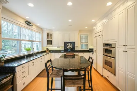 33 Llewellyn Way Edgartown MA 02539