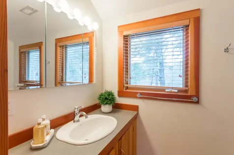 20 Old Indian Trail Edgartown MA 02539