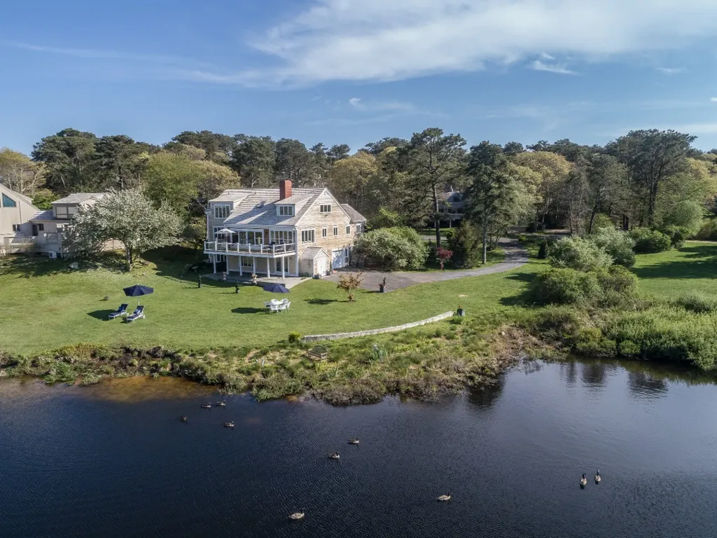 14 Myober Lane Edgartown MA 02539