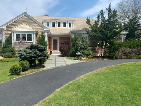 14 Myober Lane Edgartown MA 02539