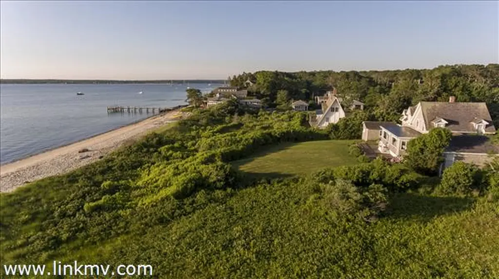 741 Main Street Vineyard Haven MA 02568