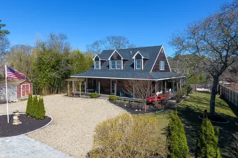 121 Tellette Street Oak Bluffs MA 02557