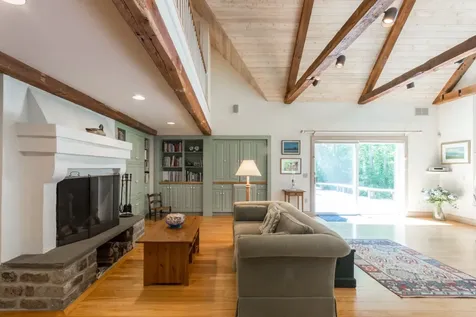 65 Kanomika Road Edgartown MA 02539
