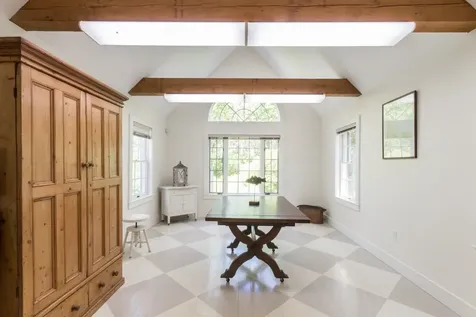 65 Kanomika Road Edgartown MA 02539
