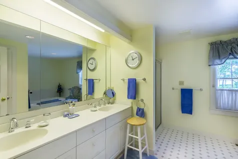 65 Kanomika Road Edgartown MA 02539