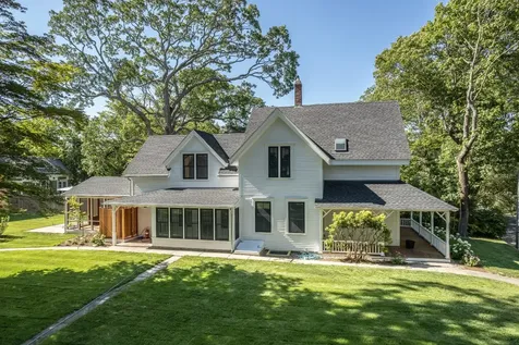 248 Main Street Vineyard Haven MA 02568