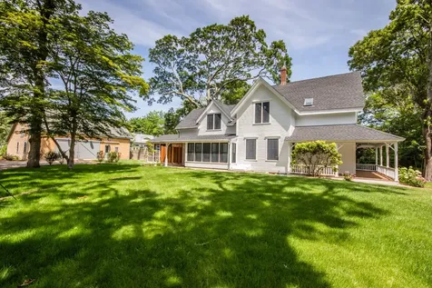 248 Main Street Vineyard Haven MA 02568