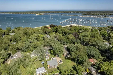 248 Main Street Vineyard Haven MA 02568