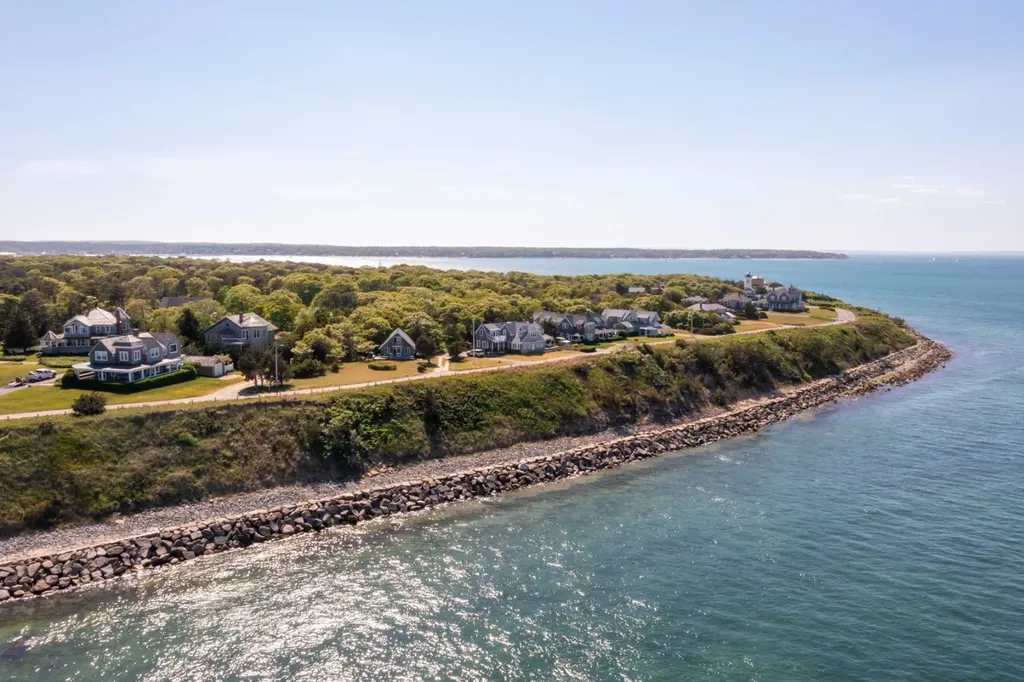 168 East Chop Drive Oak Bluffs MA 02557