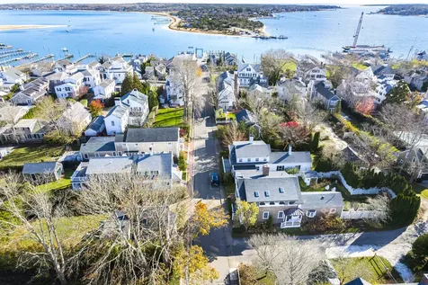 26 Morse Street Edgartown MA 02539