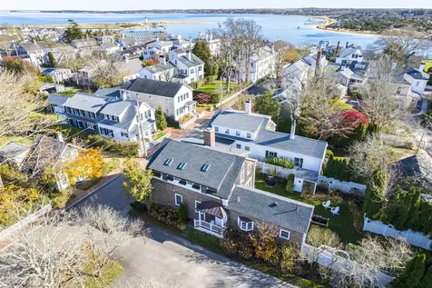 26 Morse Street Edgartown MA 02539
