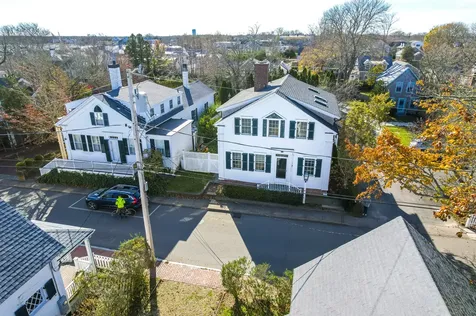 26 Morse Street Edgartown MA 02539