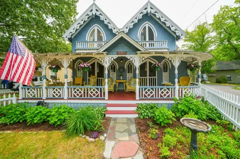 1 Bayliss Avenue Oak Bluffs MA 02557