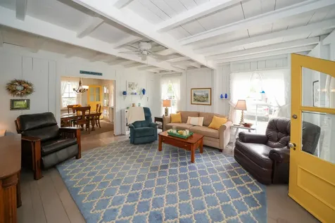 1 Bayliss Avenue Oak Bluffs MA 02557
