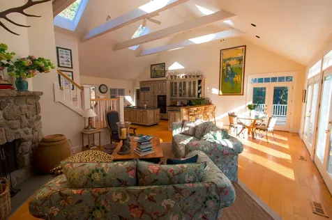 70 Plum Bush Point Road West Tisbury MA 02575