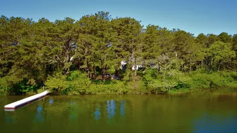 70 Plum Bush Point Road West Tisbury MA 02575