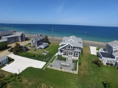 133 Sea View Avenue Oak Bluffs MA 02557