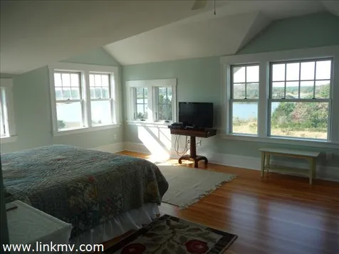 133 Sea View Avenue Oak Bluffs MA 02557
