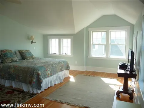 133 Sea View Avenue Oak Bluffs MA 02557