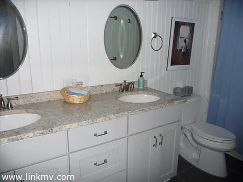 133 Sea View Avenue Oak Bluffs MA 02557