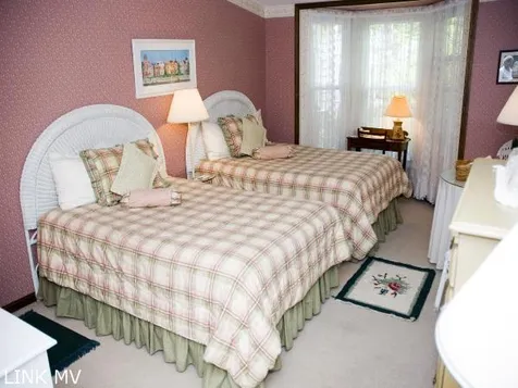 28 Edgartown Vineyard Haven Road Vineyard Haven MA 02568