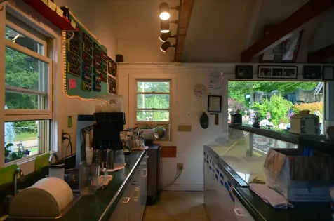 386 State Road Vineyard Haven MA 02568