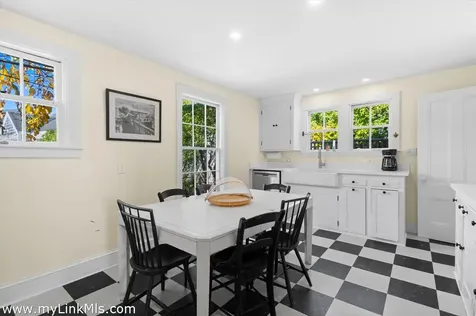 35 Shell Street Nantucket MA 02564
