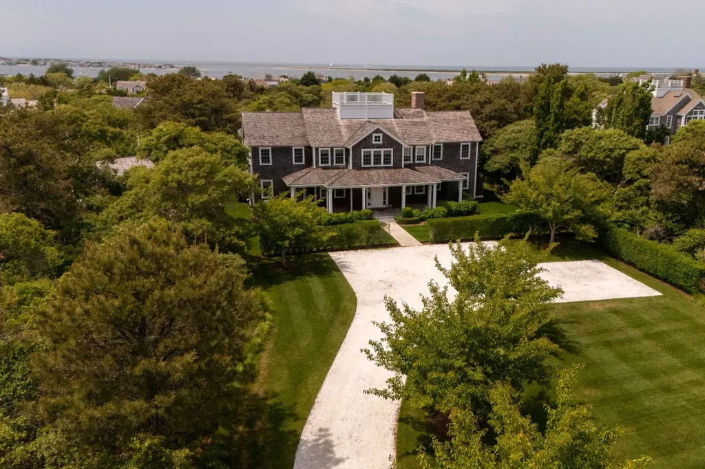34 Brewster Road Nantucket MA 02554