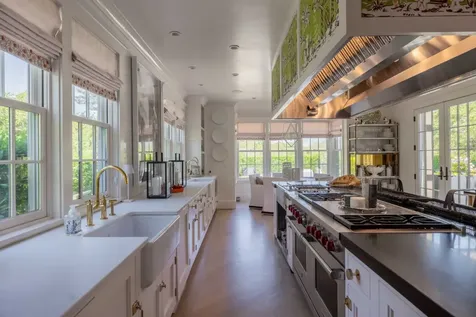 34 Brewster Road Nantucket MA 02554