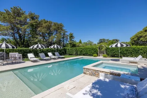 34 Brewster Road Nantucket MA 02554