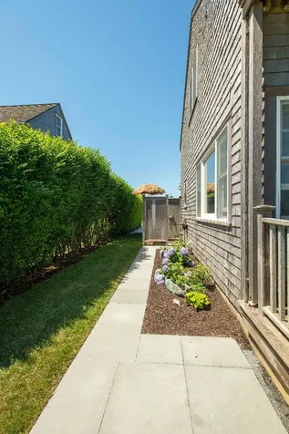 19 Wanoma Way Nantucket MA 02564