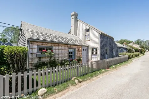 10 Center Street Nantucket MA 02554