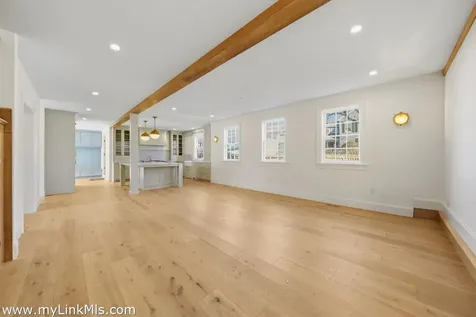 85 Orange Street Nantucket MA 02554