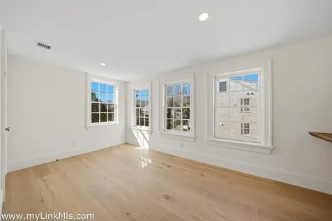 85 Orange Street Nantucket MA 02554