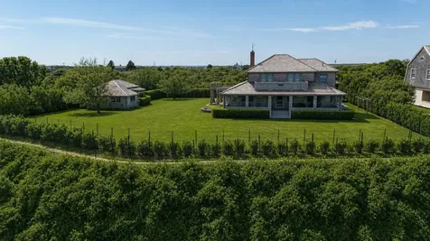 59 Baxter Road Nantucket MA 02564