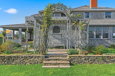 59 Baxter Road Nantucket MA 02564