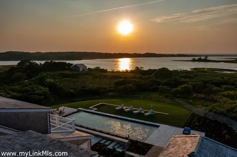 256 Polpis Road Nantucket MA 02554