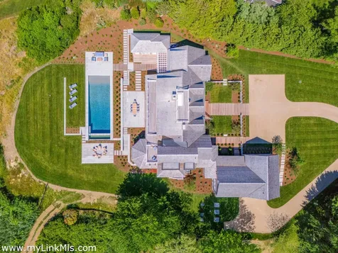 256 Polpis Road Nantucket MA 02554