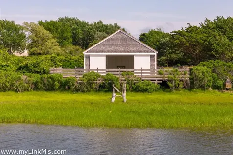 256 Polpis Road Nantucket MA 02554