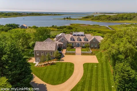 256 Polpis Road Nantucket MA 02554