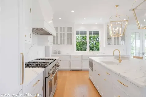 256 Polpis Road Nantucket MA 02554