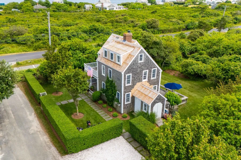 76 Sankaty Road Nantucket MA 02564