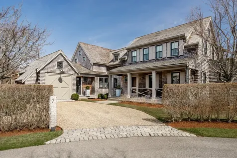 7 Pilgrim Court Nantucket MA 02554