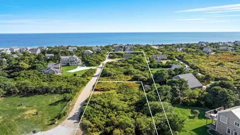 12 Myles Standish Street Nantucket MA 02554