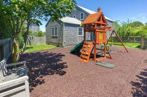 33 Bartlett Road Nantucket MA 02554