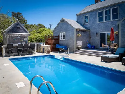 33 Bartlett Road Nantucket MA 02554
