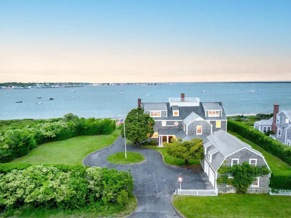 52 Monomoy Road Nantucket MA 02554